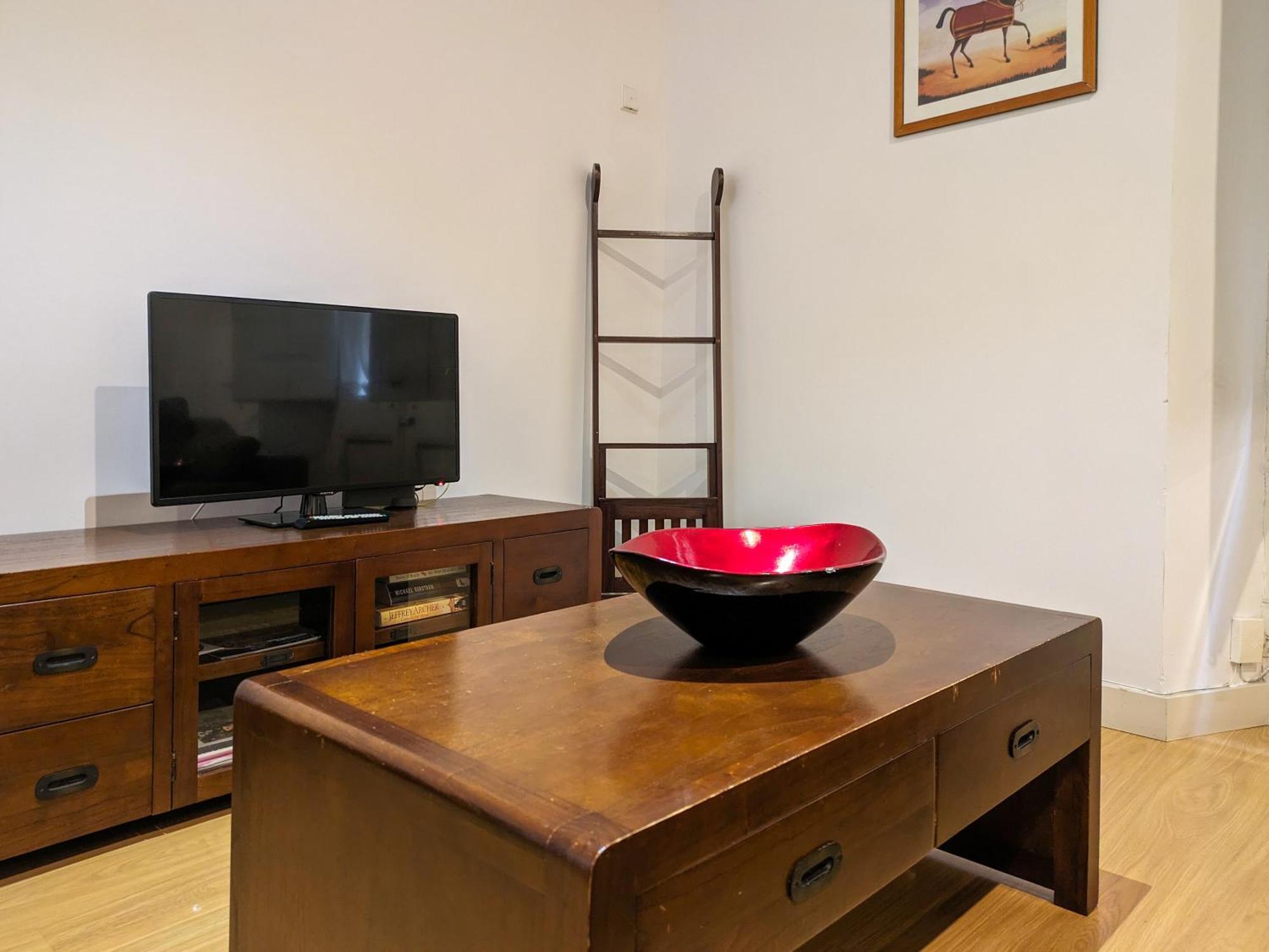 Apg Mercaders 6 Girona Exteriér fotografie